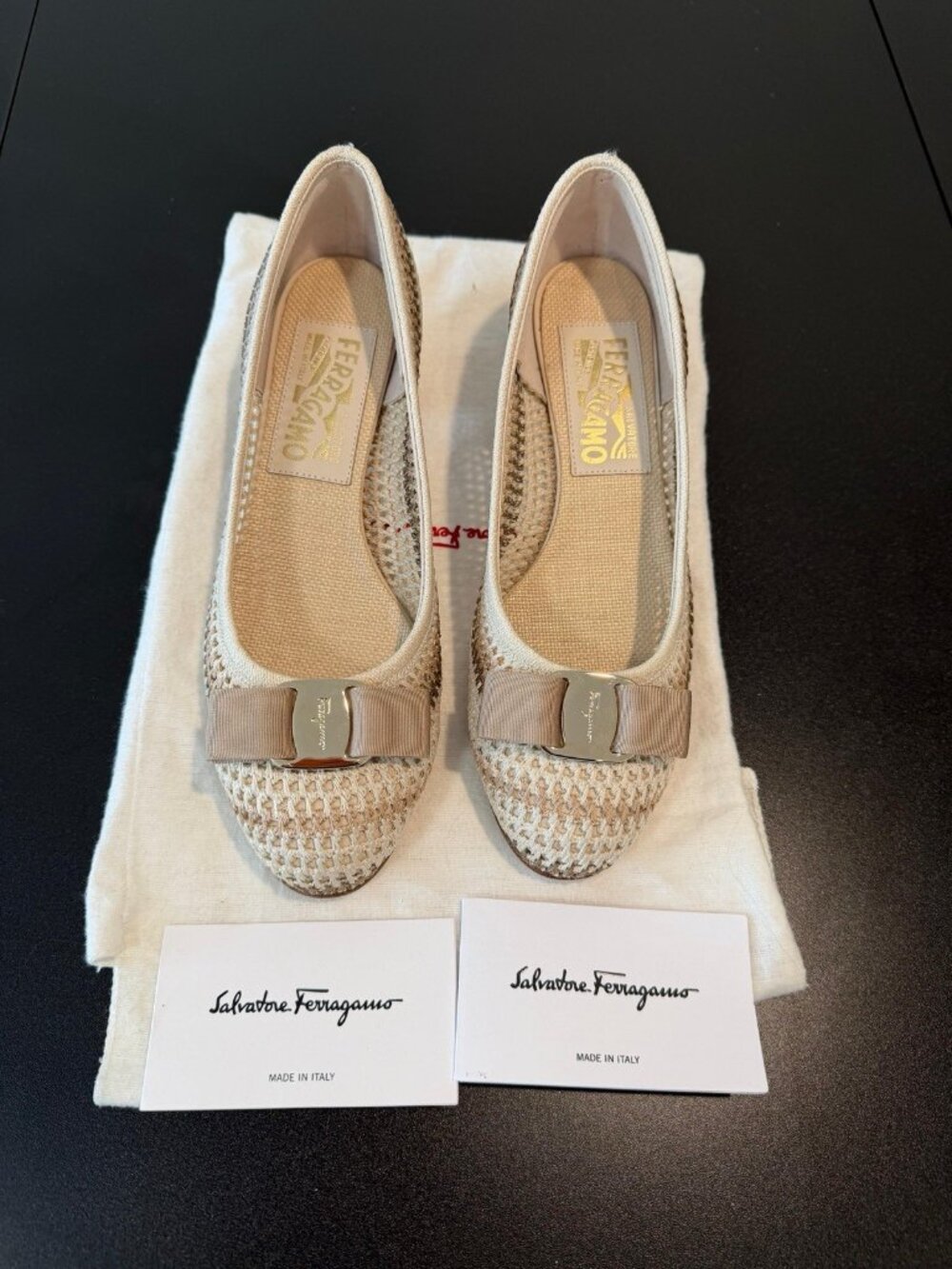Salvatore Ferragamo Vara Woven Leather Low Heel Pumps Beige Tan Bow Size 6.5 D